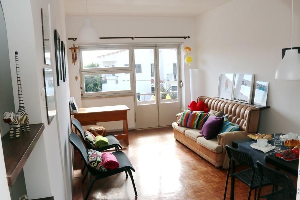 Peniche Housing | Tree The Company Apartment Ruang foto